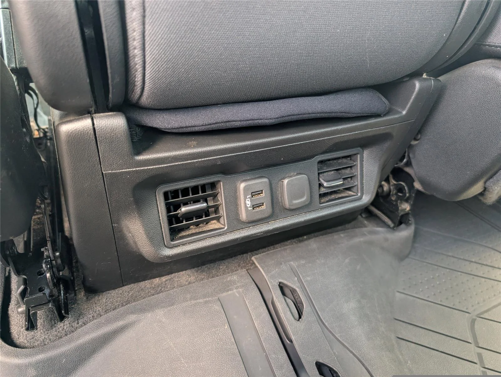 Used 2022 Black Chevrolet LT image 10
