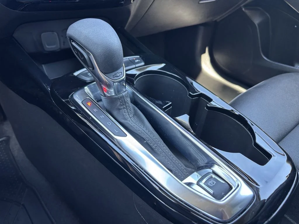 Used 2025 Cacti Green Chevrolet ACTIV image 33