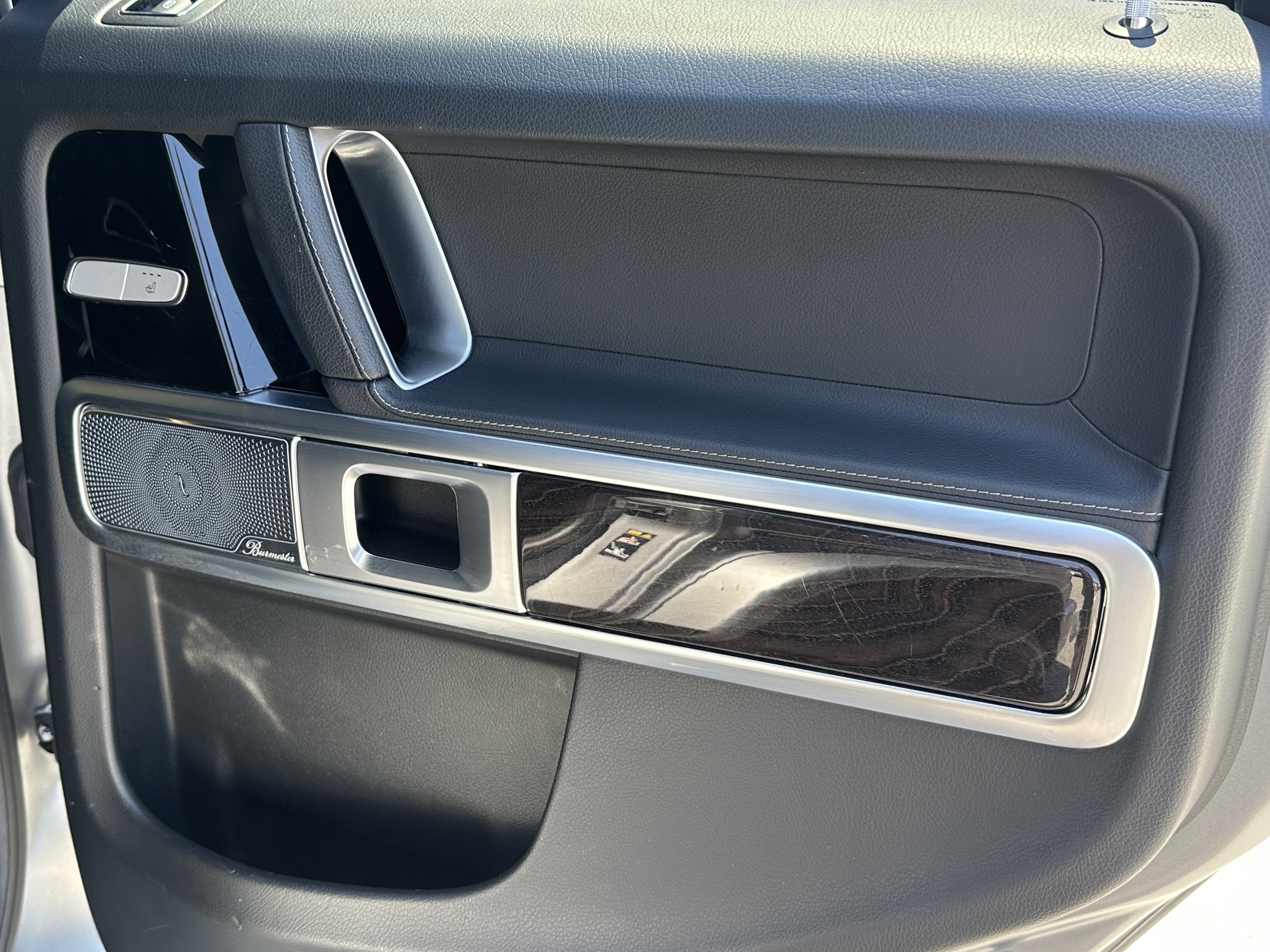 Used 2022 Platinum Magno Mercedes-Benz G 550 image 19