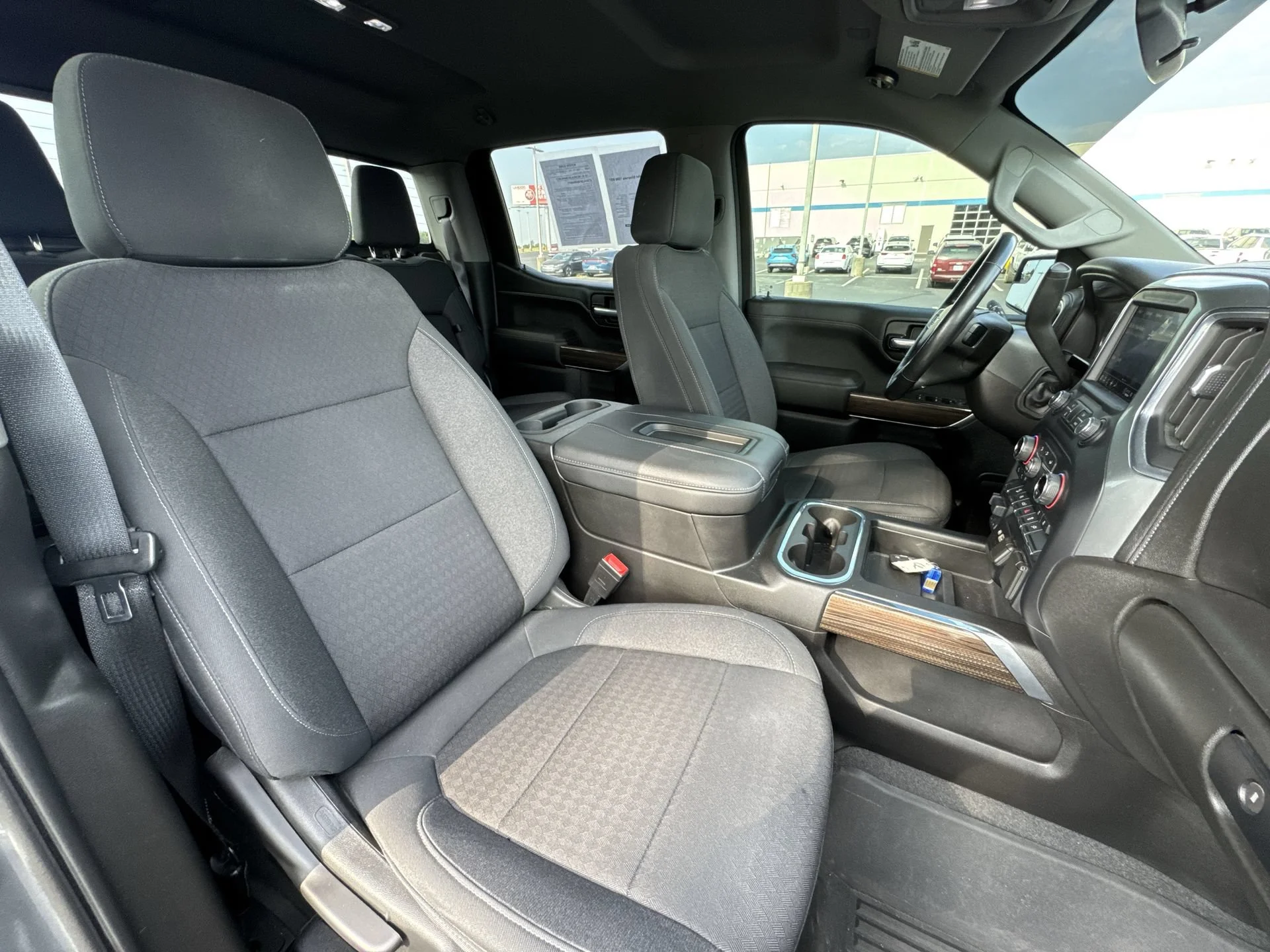 2021 Chevrolet Silverado 1500 LT Trail Boss - Photo 24
