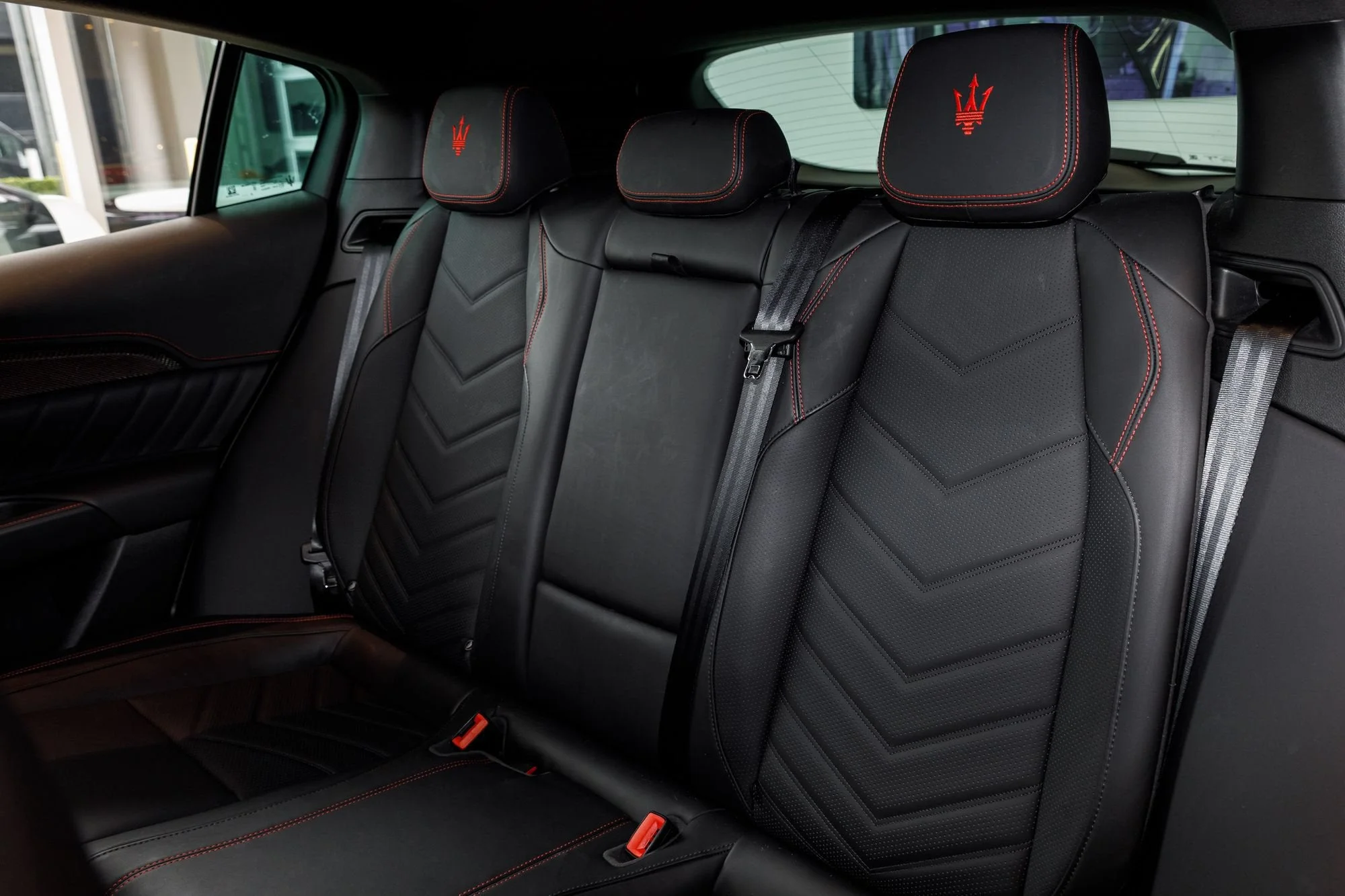 Used 2023 Bianco Astro Metallic Maserati Modena image 33