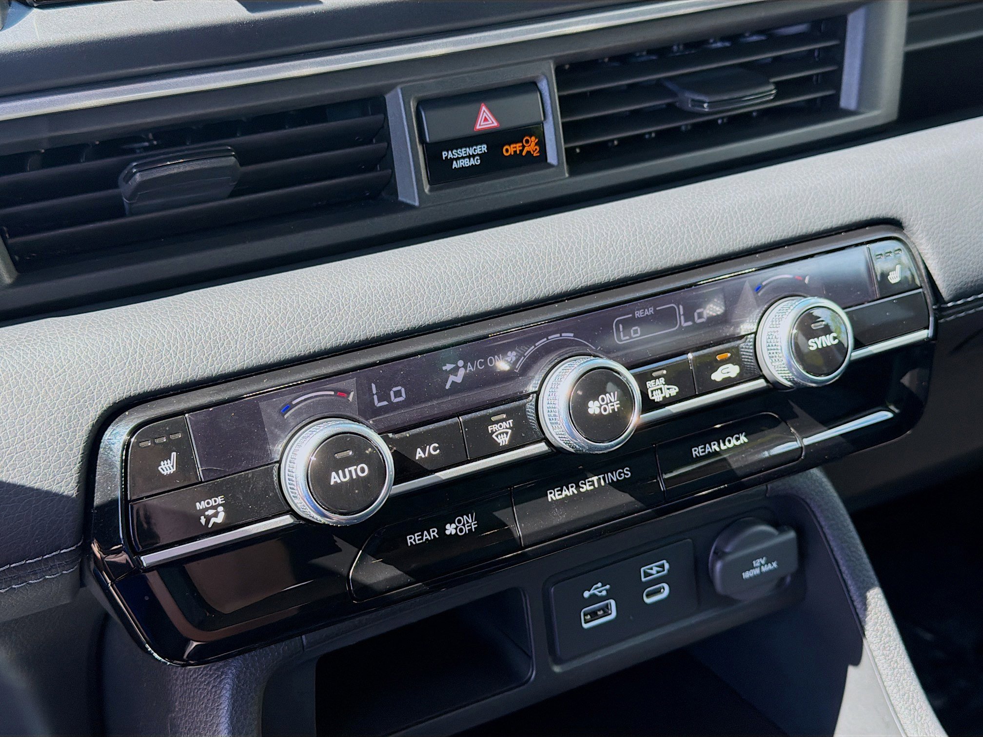 2025 Honda Pilot EX-L - Photo 14