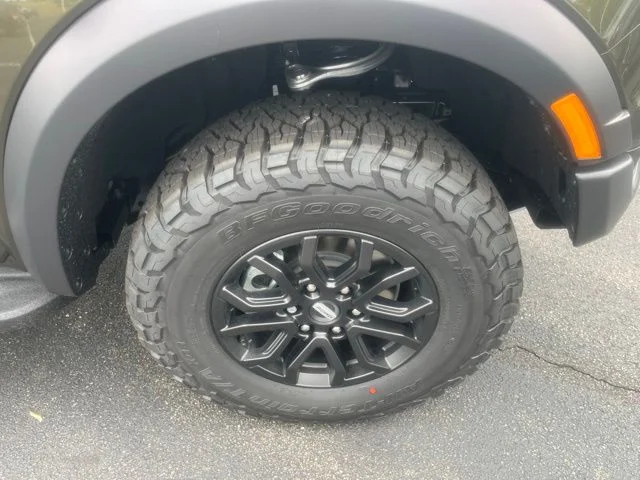 New 2026 Shelter Green Metallic Ford Raptor image 4