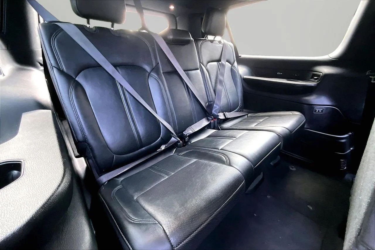 Certified Used 2024 White Jeep Series II image 24