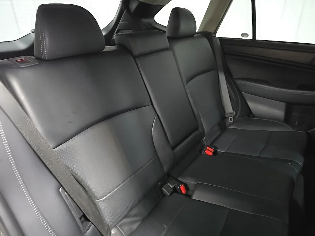 Used 2018 Black Subaru 2.5i image 19