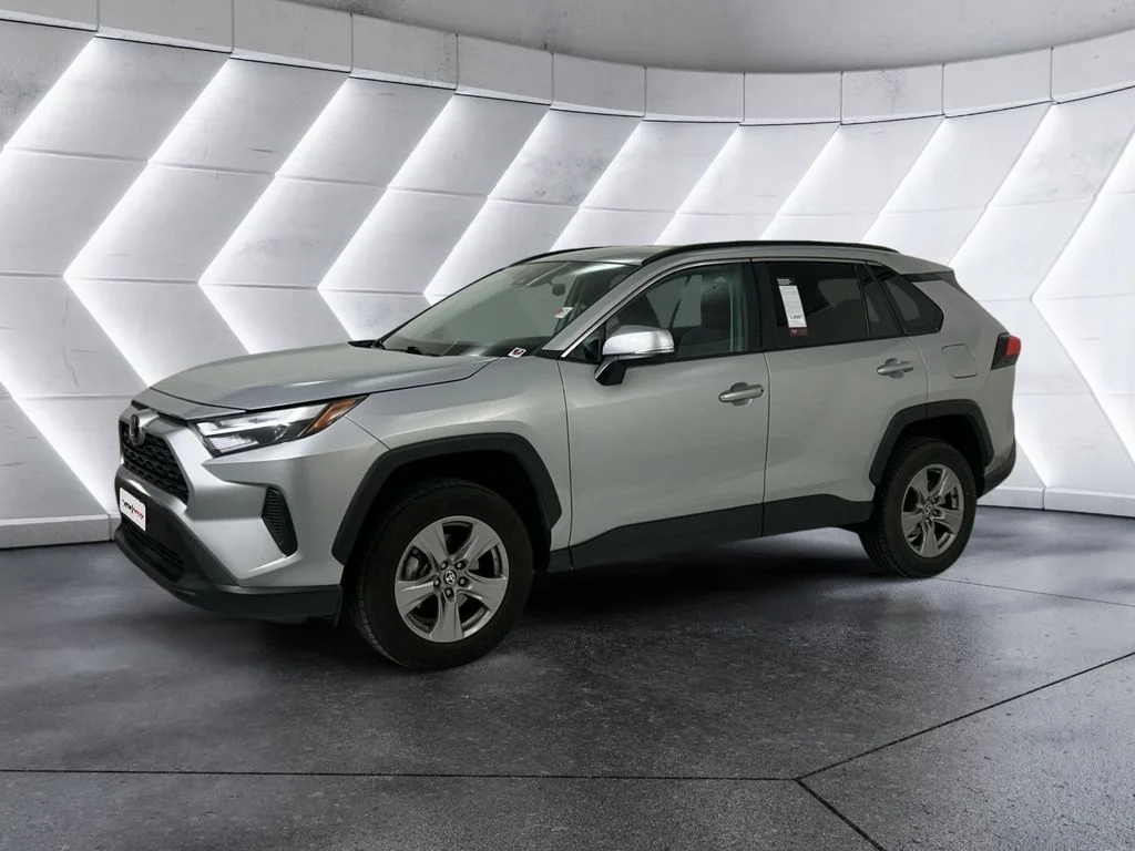 Used 2024 Silver Toyota XLE image 3