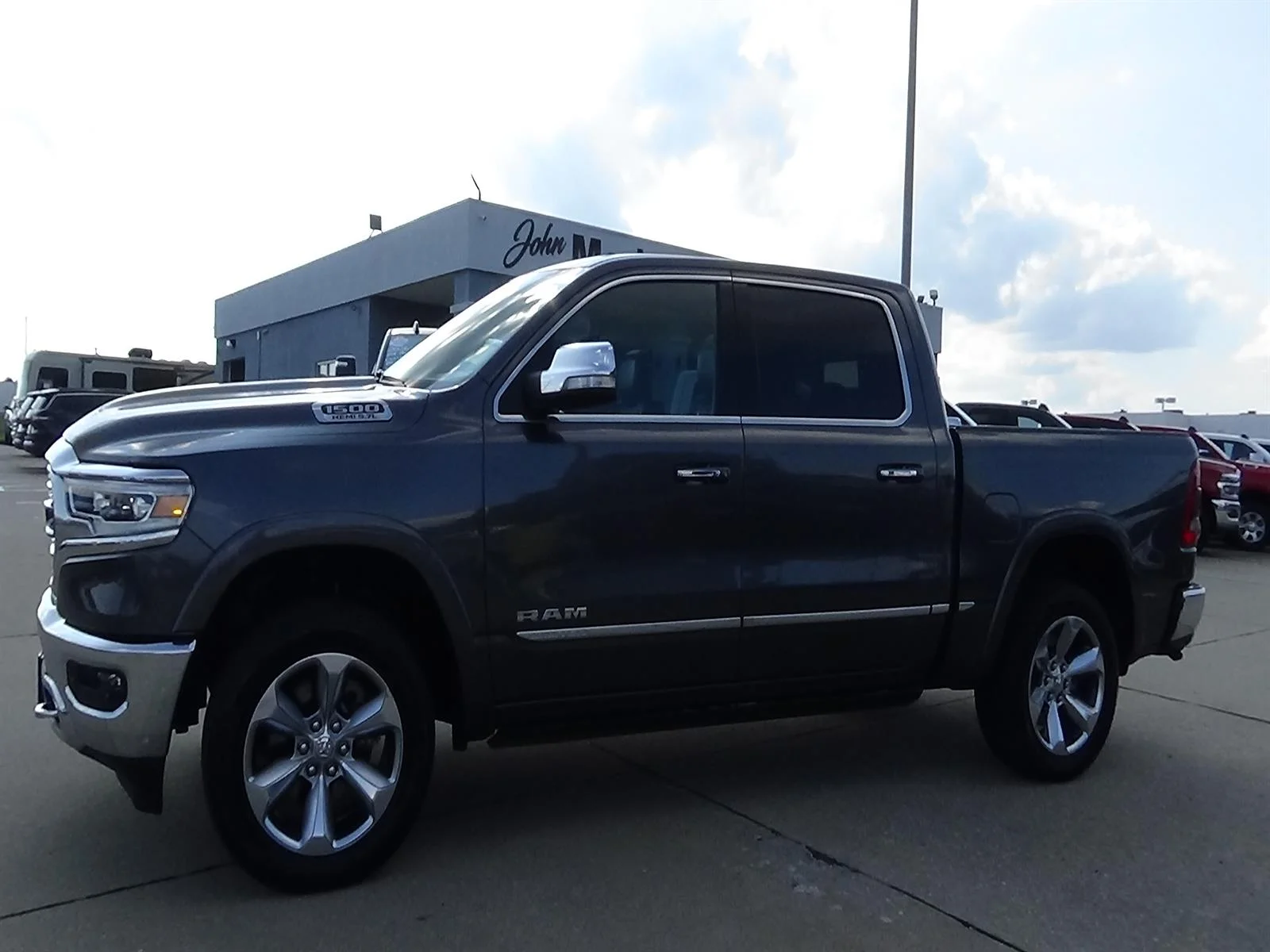 Used 2021 Granite Crystal Metallic Clear Coat (pau) RAM Limited image 1
