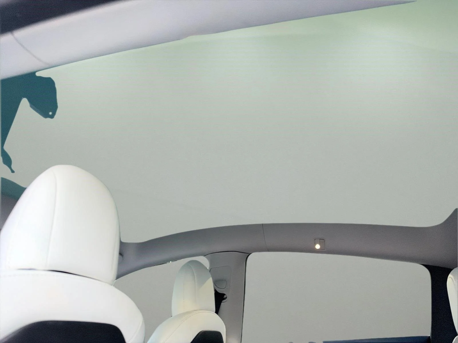 Used 2020  Tesla Long Range image 25