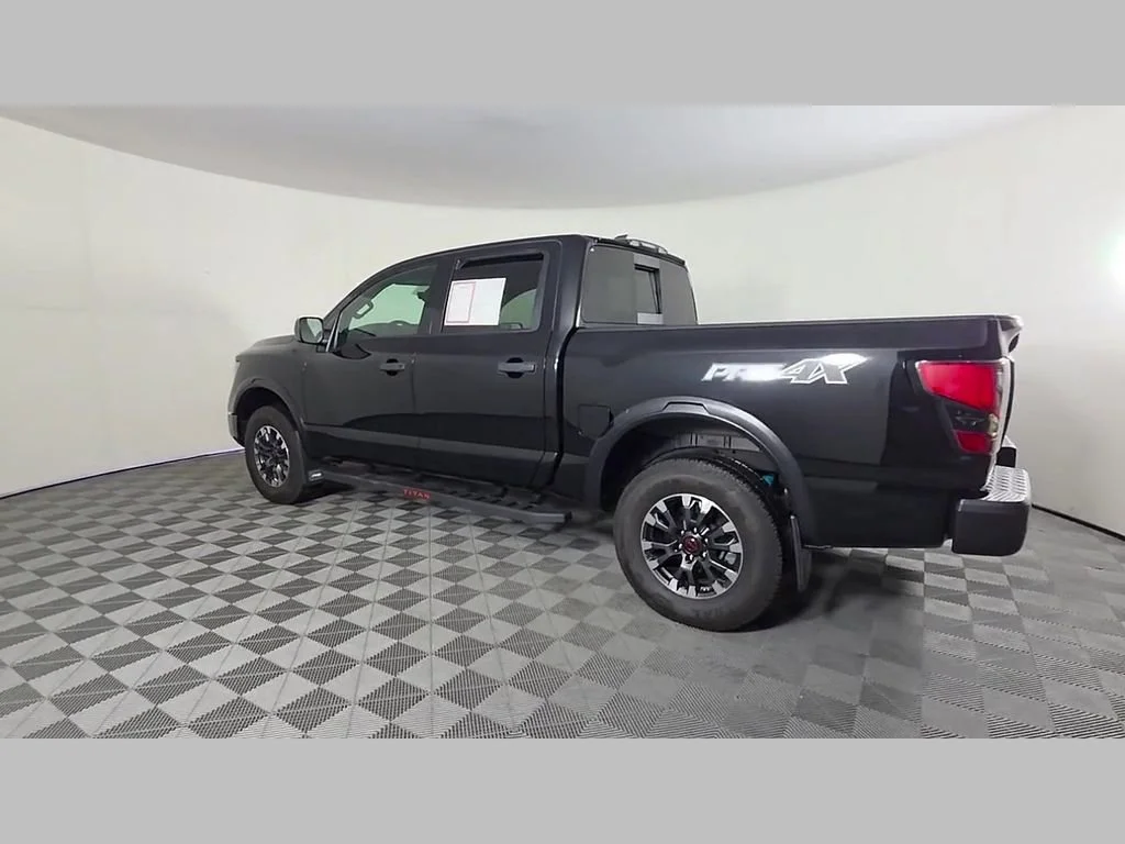 2024 Nissan Titan PRO-4X - Photo 47
