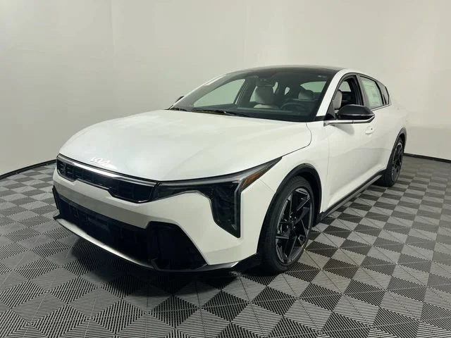 New 2026 Snow White Pearl Kia GT-Line image 9