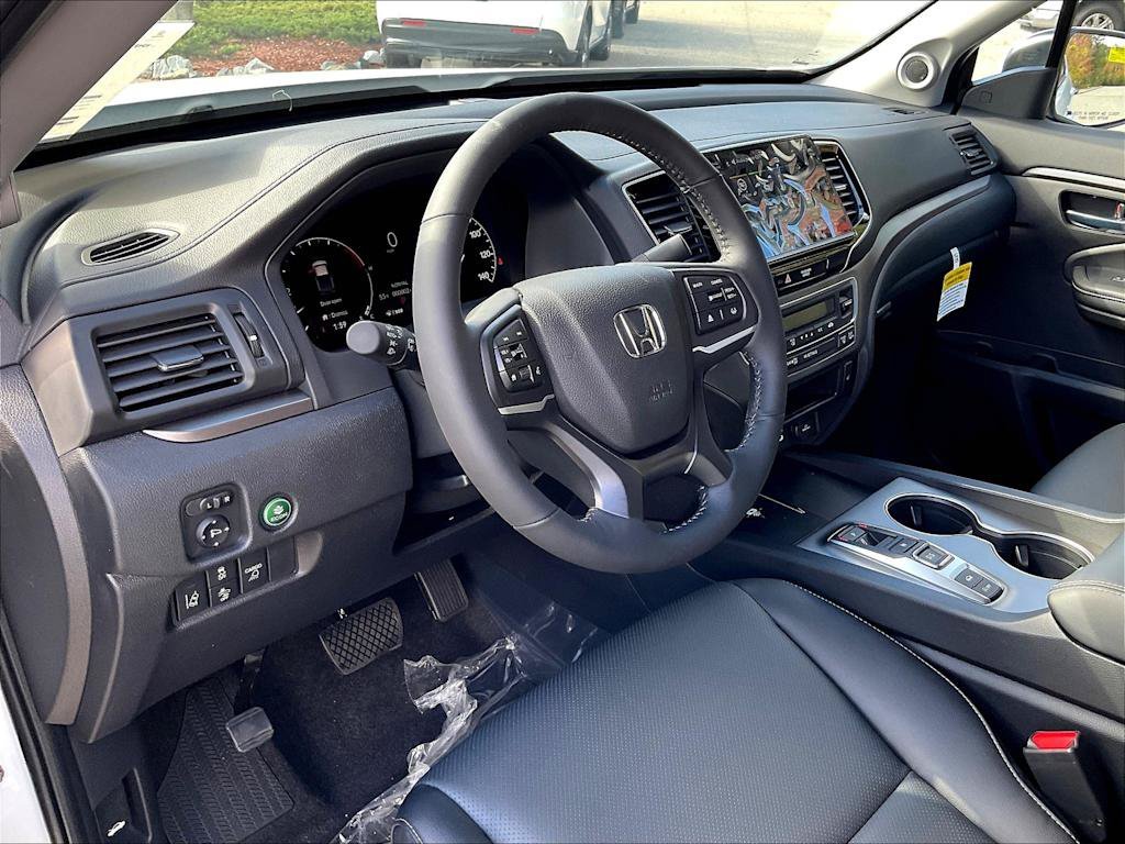 New 2026 Platinum White Pearl Honda RTL image 9