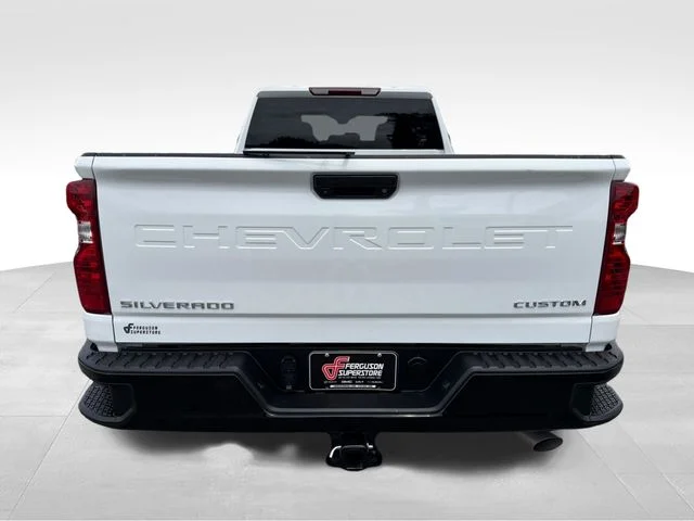 Used 2025 White Chevrolet Custom image 6