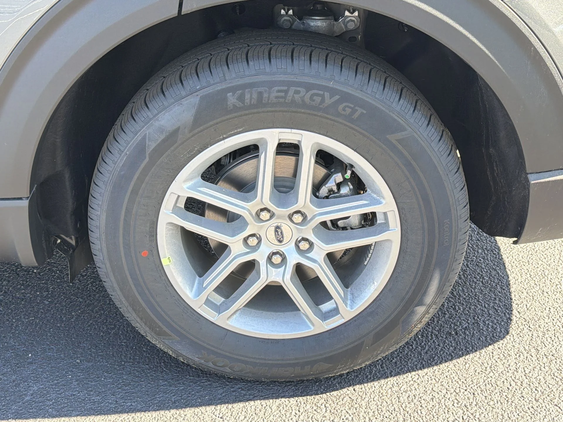 New 2026 Carbonized Gray Metallic Ford Active image 26