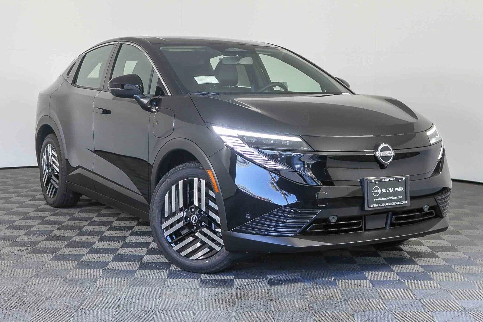2026 Nissan Leaf SV+'s photo
