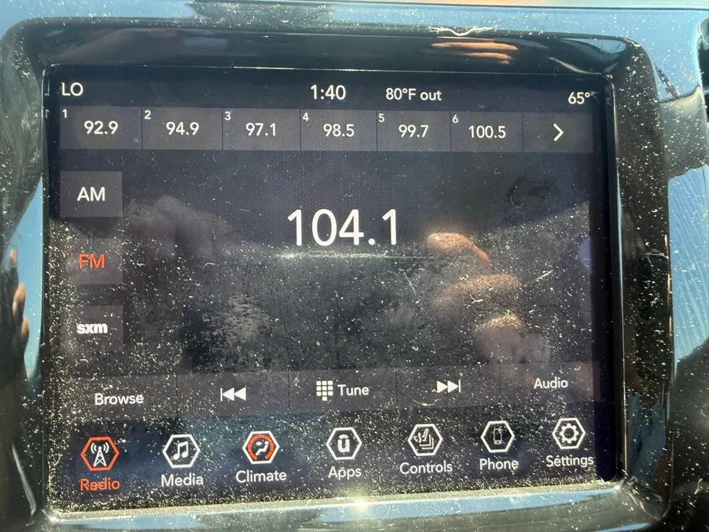 Used 2019 White Jeep Limited image 10