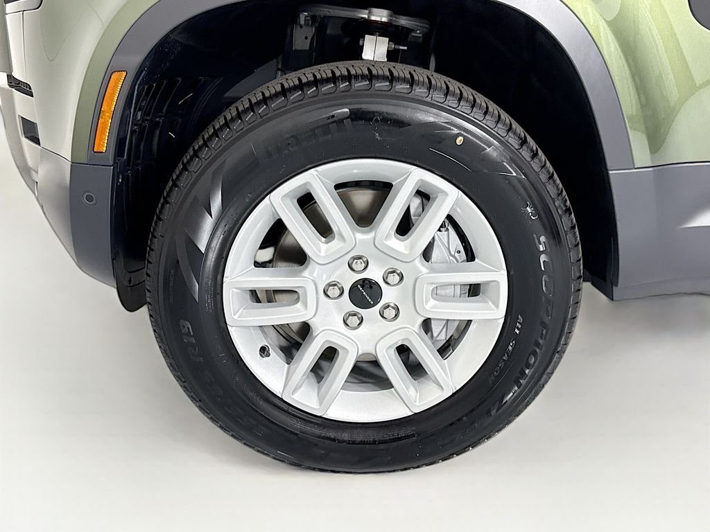 New 2026 Woolstone Green Land Rover S image 32