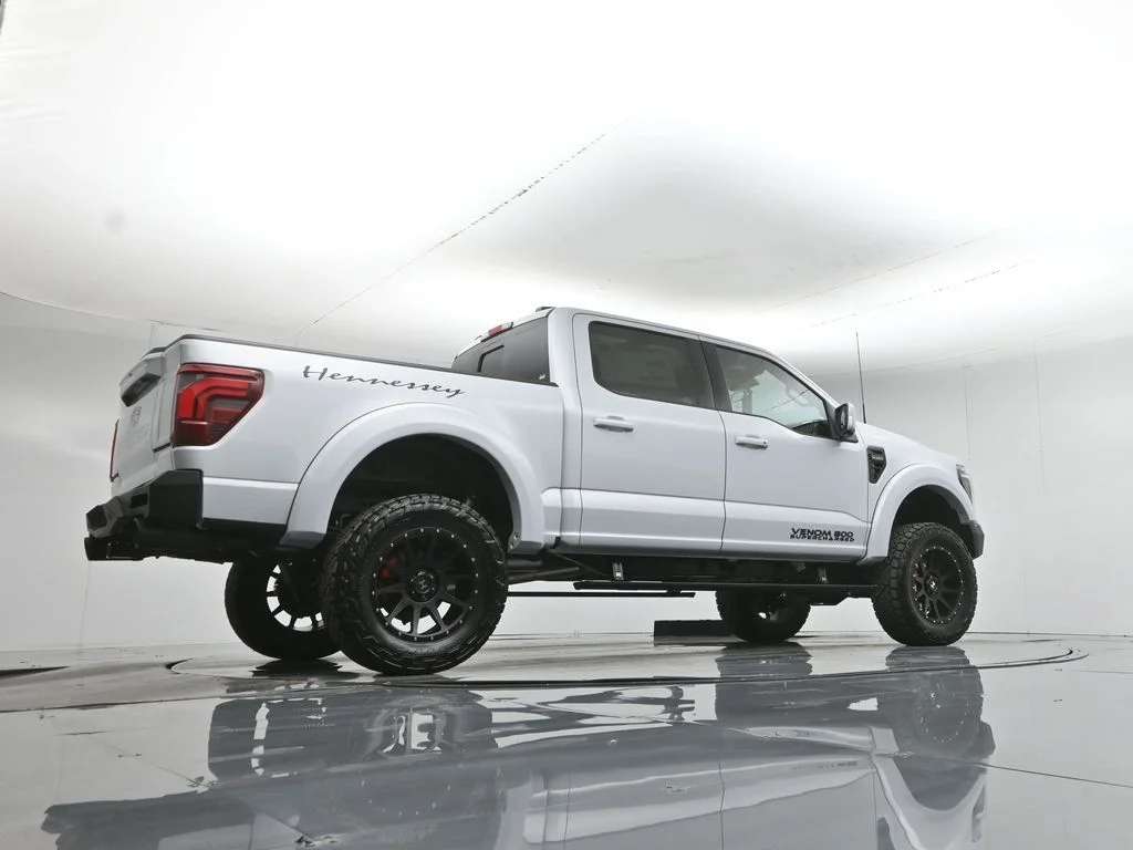 New 2025 White Ford Lariat image 51