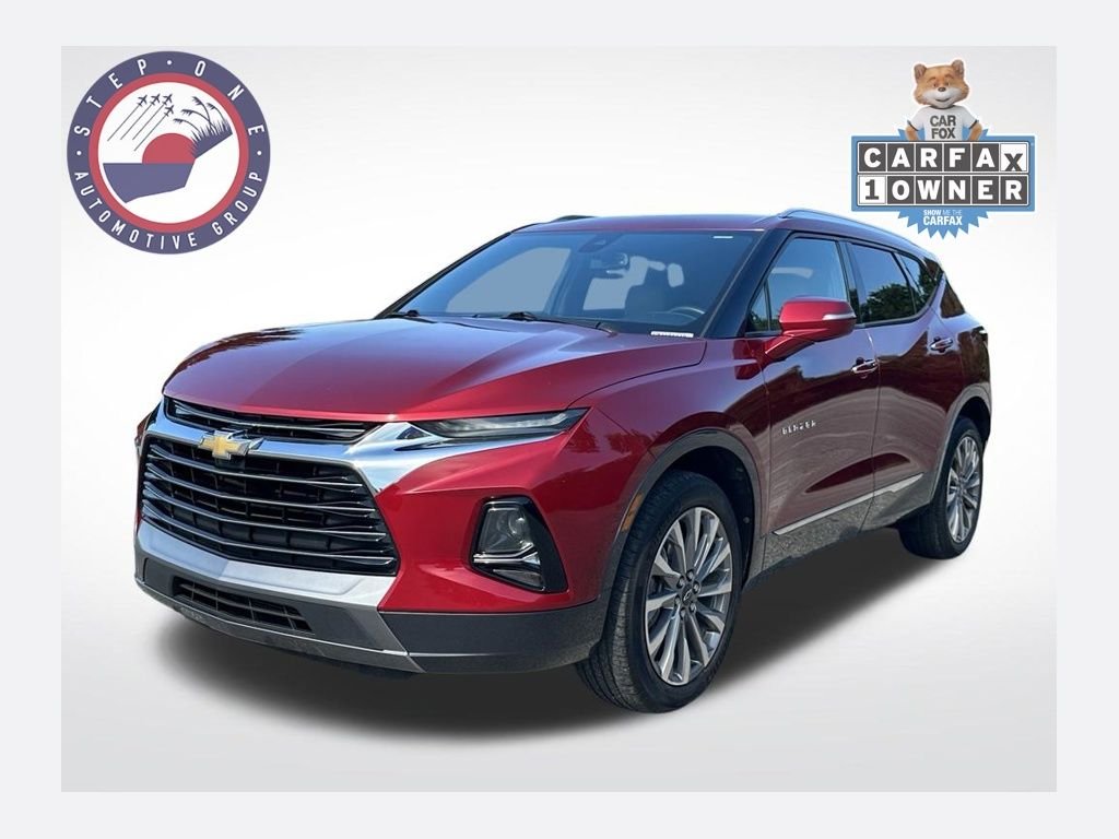 Used 2022 Red Chevrolet Premier image 1