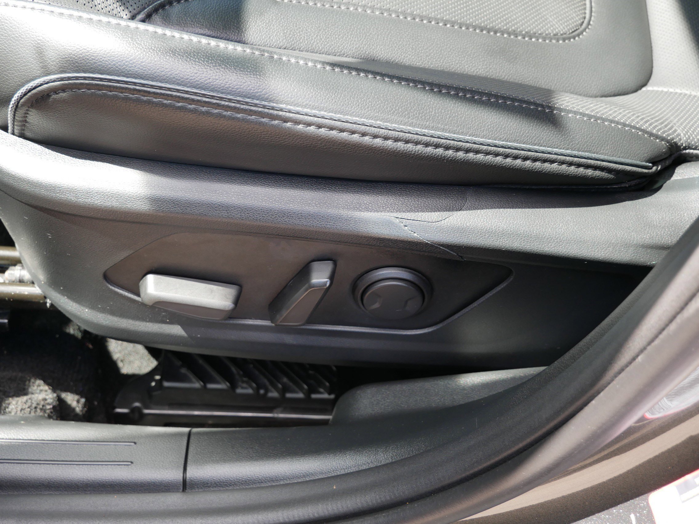 Certified Used 2023 Amazon Gray Hyundai Limited image 20