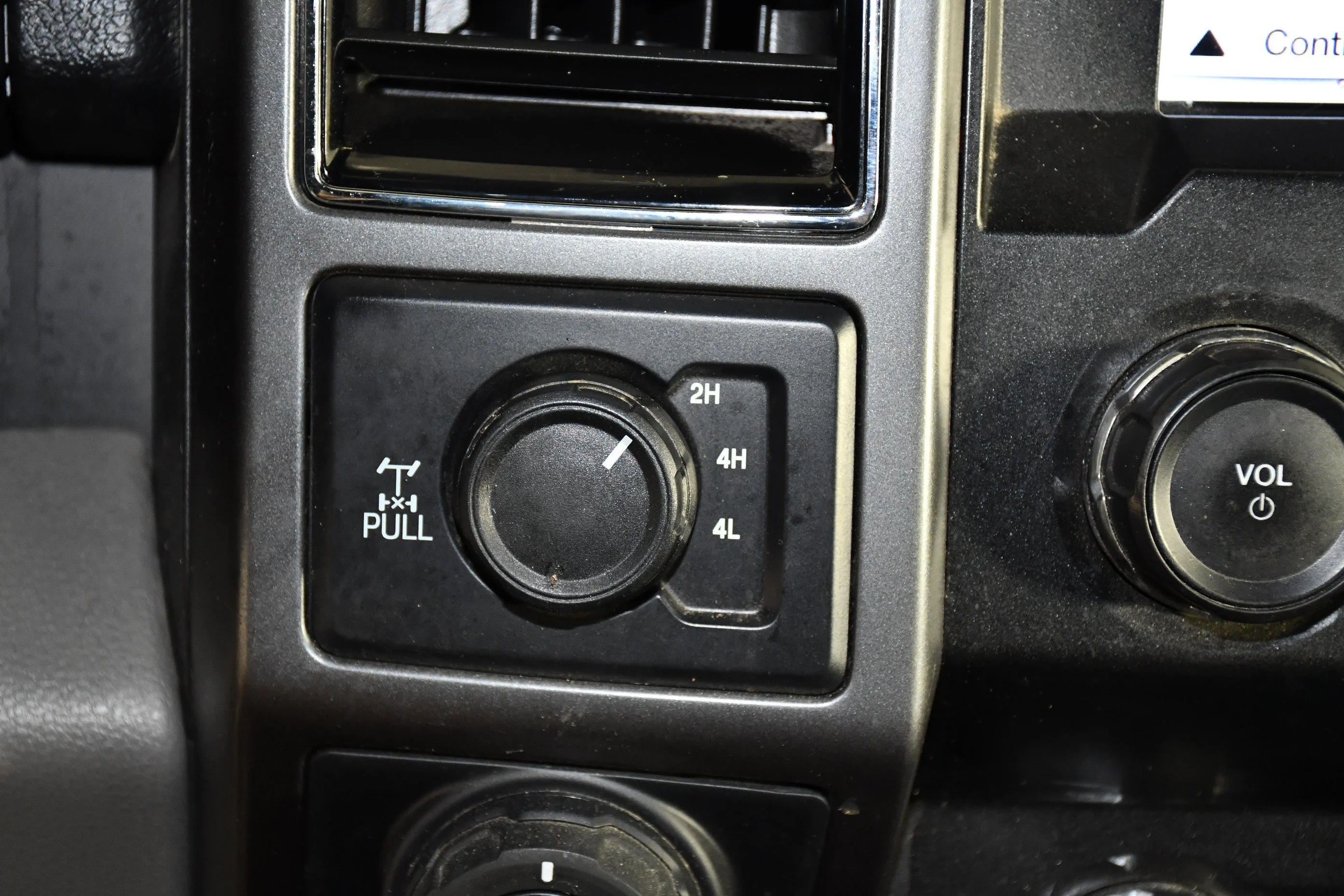 Used 2019 Black Metallic Ford XLT image 28
