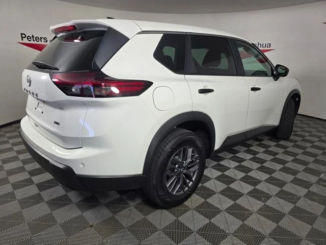 Used 2024 White Nissan S image 29