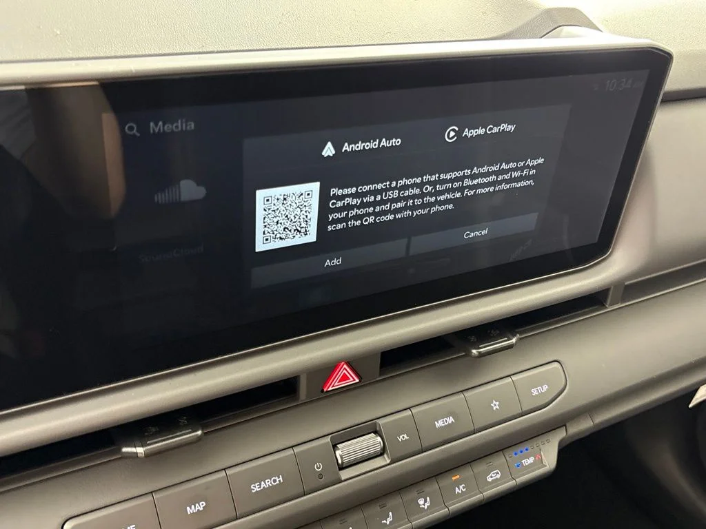 New 2027 Snow White Pearl / Black Roof Kia X-Line image 36