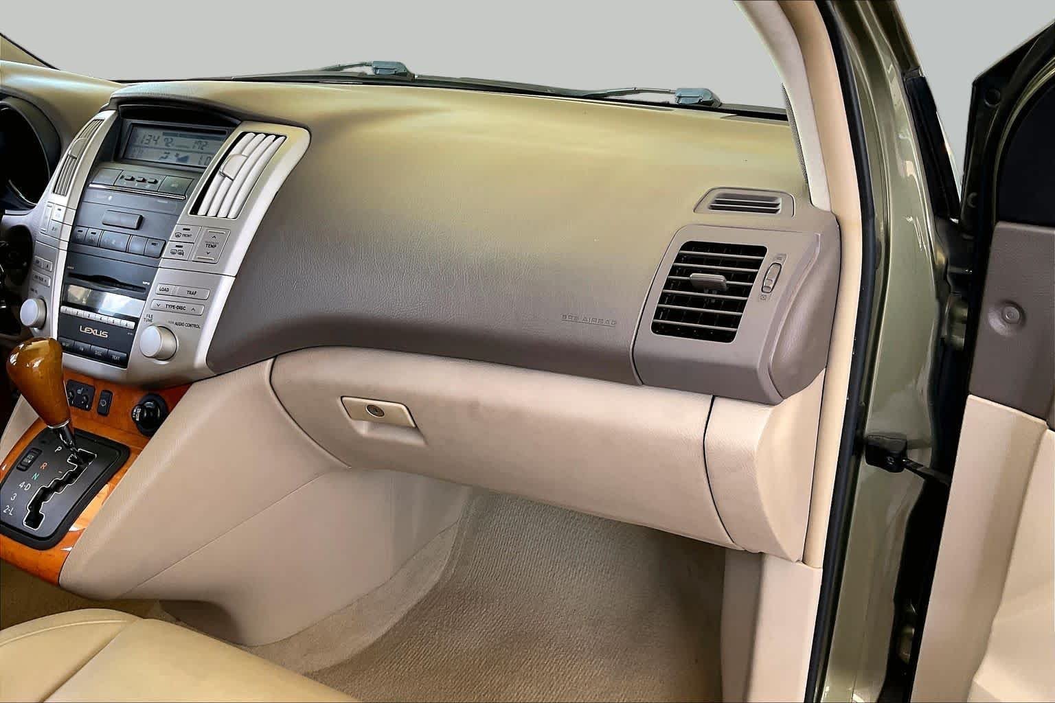 Used 2008 Desert Sage Metallic Lexus  image 15