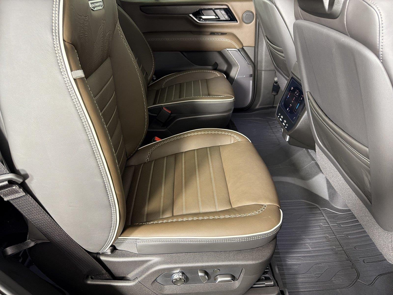 2027 GMC Yukon Denali Ultimate - Photo 14