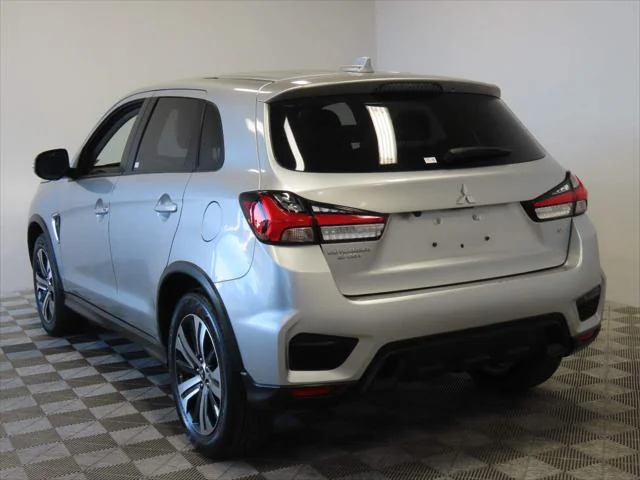 Used 2025  Mitsubishi S image 3