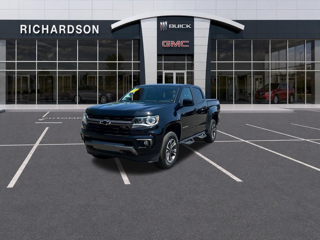 Used 2022 Black Chevrolet Z71 image 1