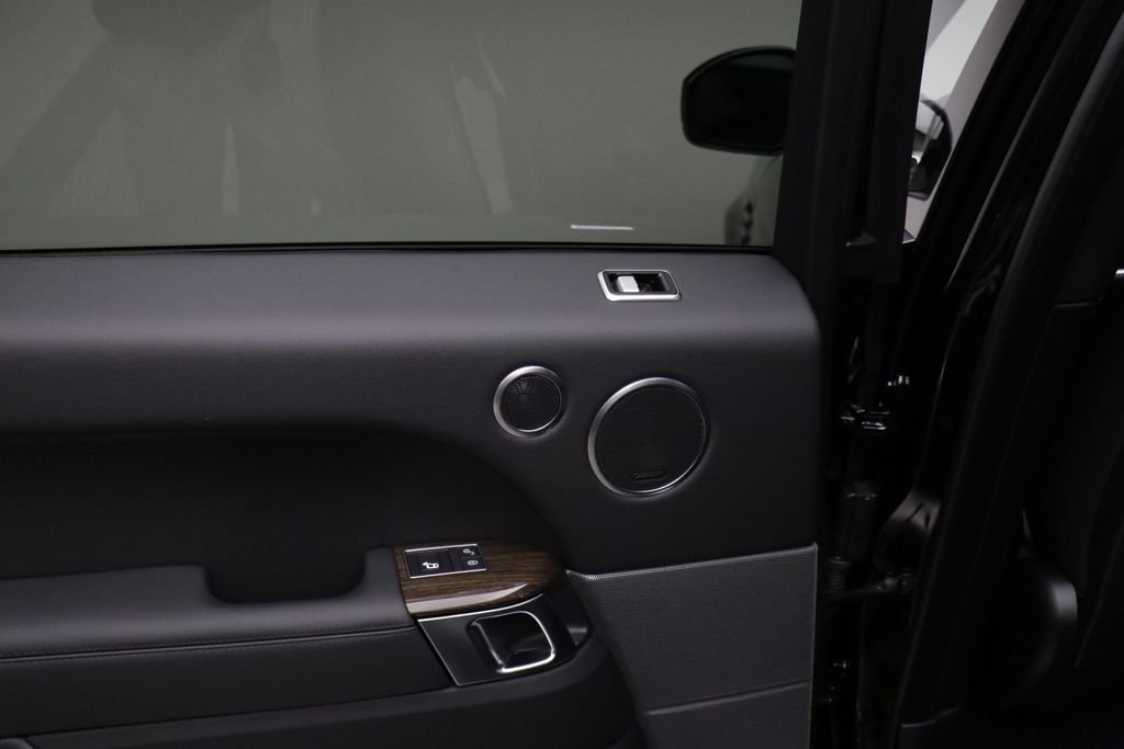 Used 2020  Land Rover HSE image 12