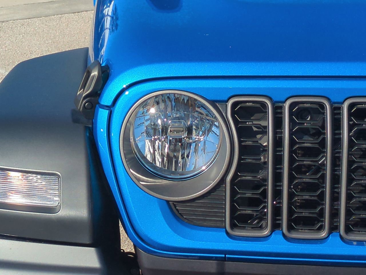 New 2026 Hydro Blue Pearlcoat Jeep Sport image 9