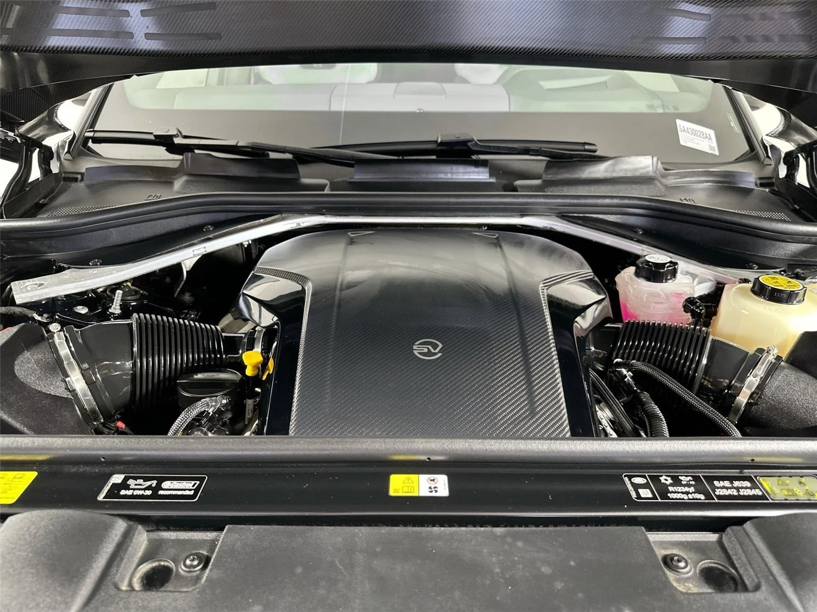 Used 2025 Blue (Dark) Land Rover SV Edition Two image 30