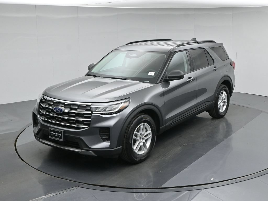 New 2026 Carbonized Gray Metallic Ford Active image 36
