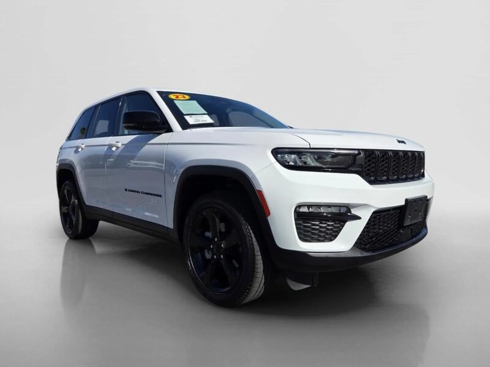 Used 2023 WHITE Jeep Limited image 7