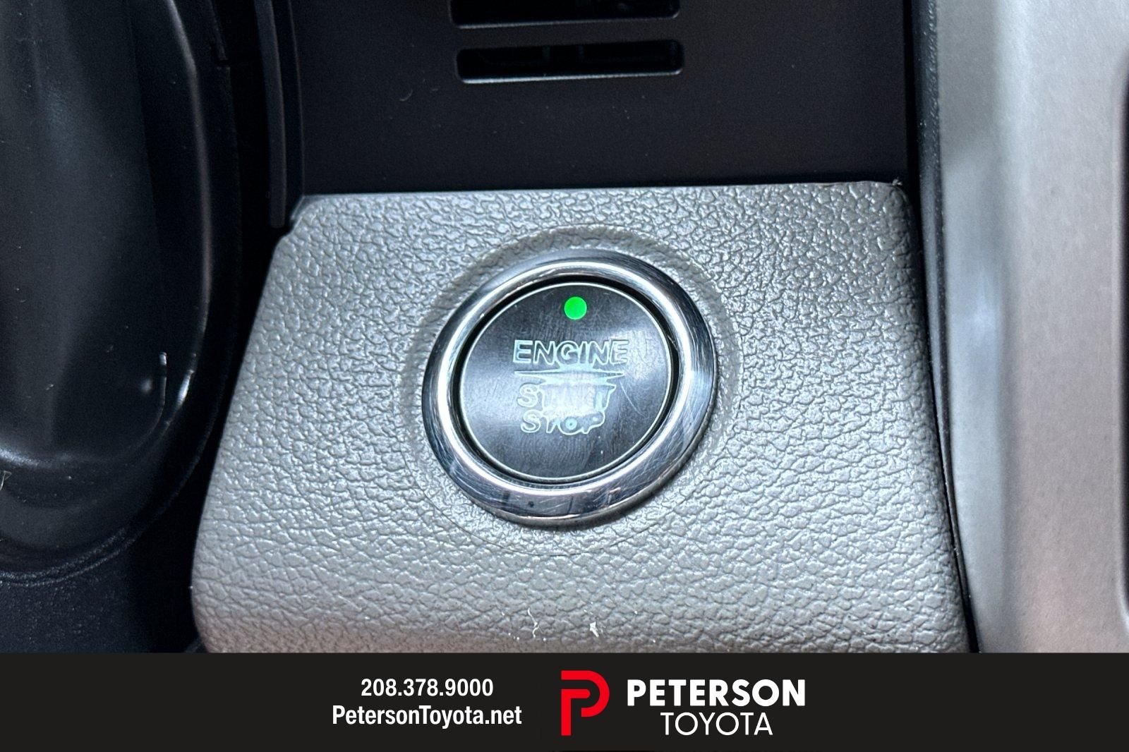Used 2019 White Ford Lariat image 21