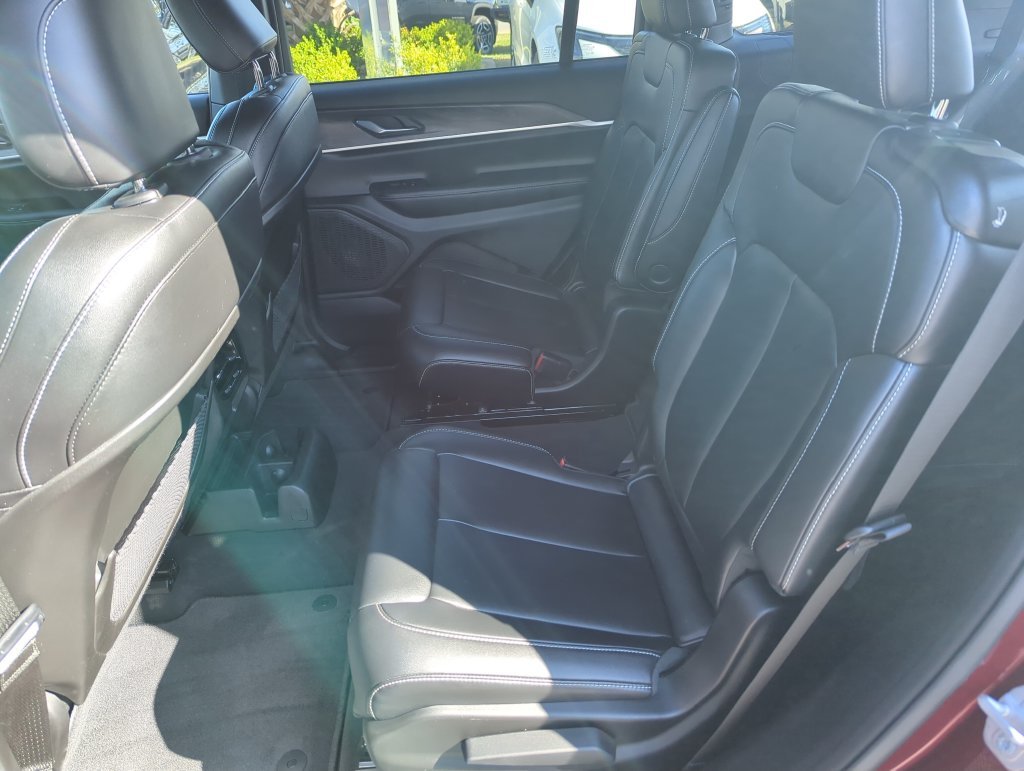 Used 2025 Red Jeep Limited image 27