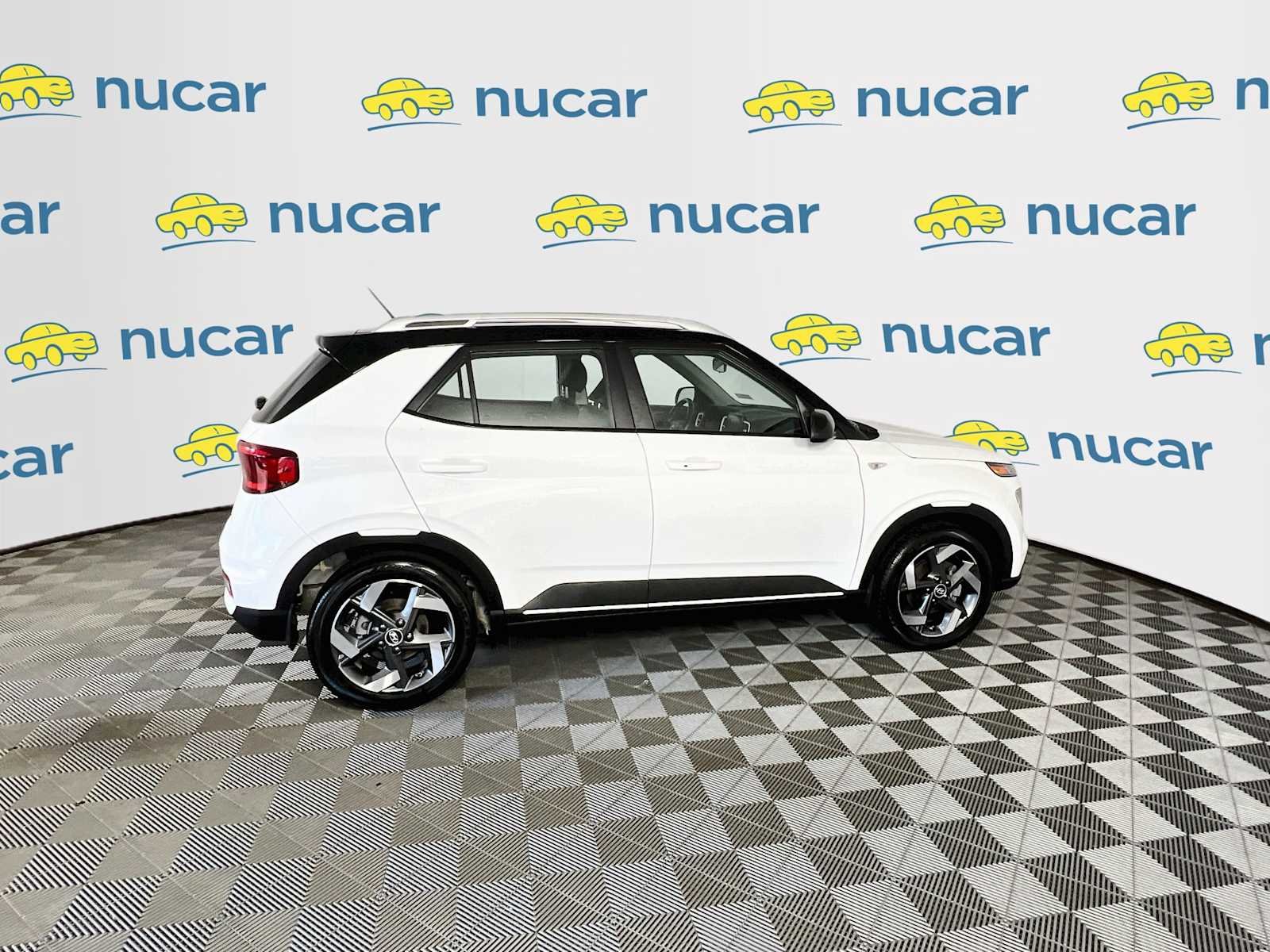 Used 2026 Lunar White w/Black Roof Hyundai SEL image 8