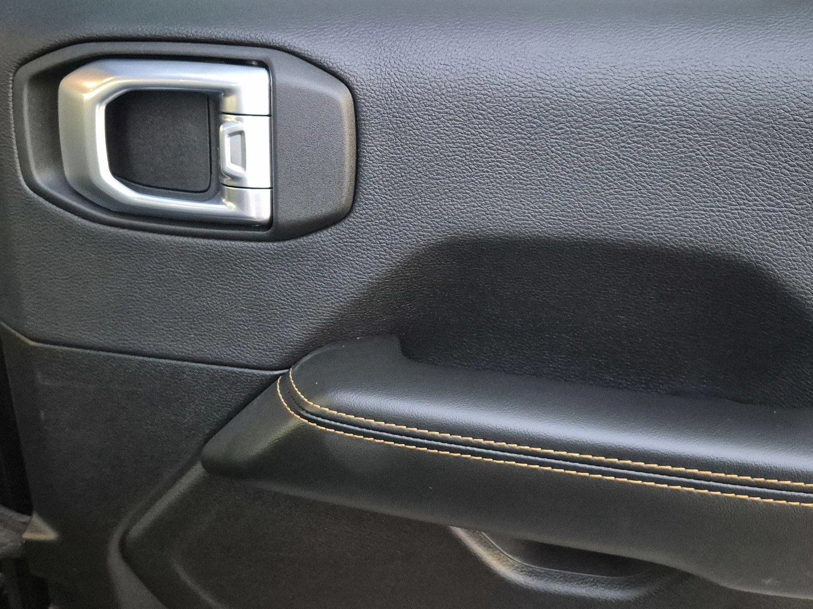 Certified Used 2026 Black Clearcoat Jeep Sahara image 9