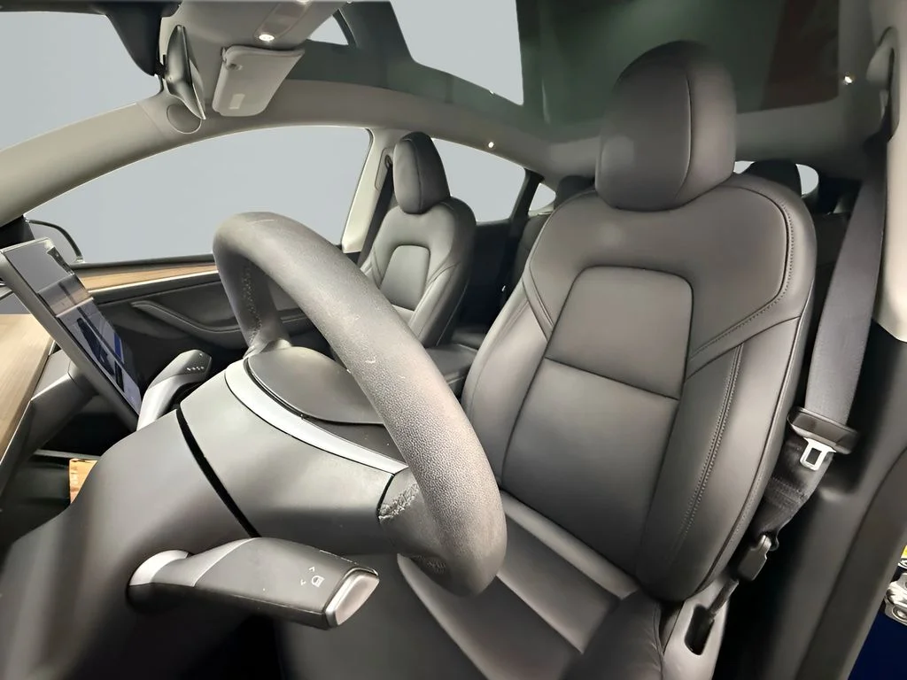 Used 2023 Blue Tesla Long Range image 10