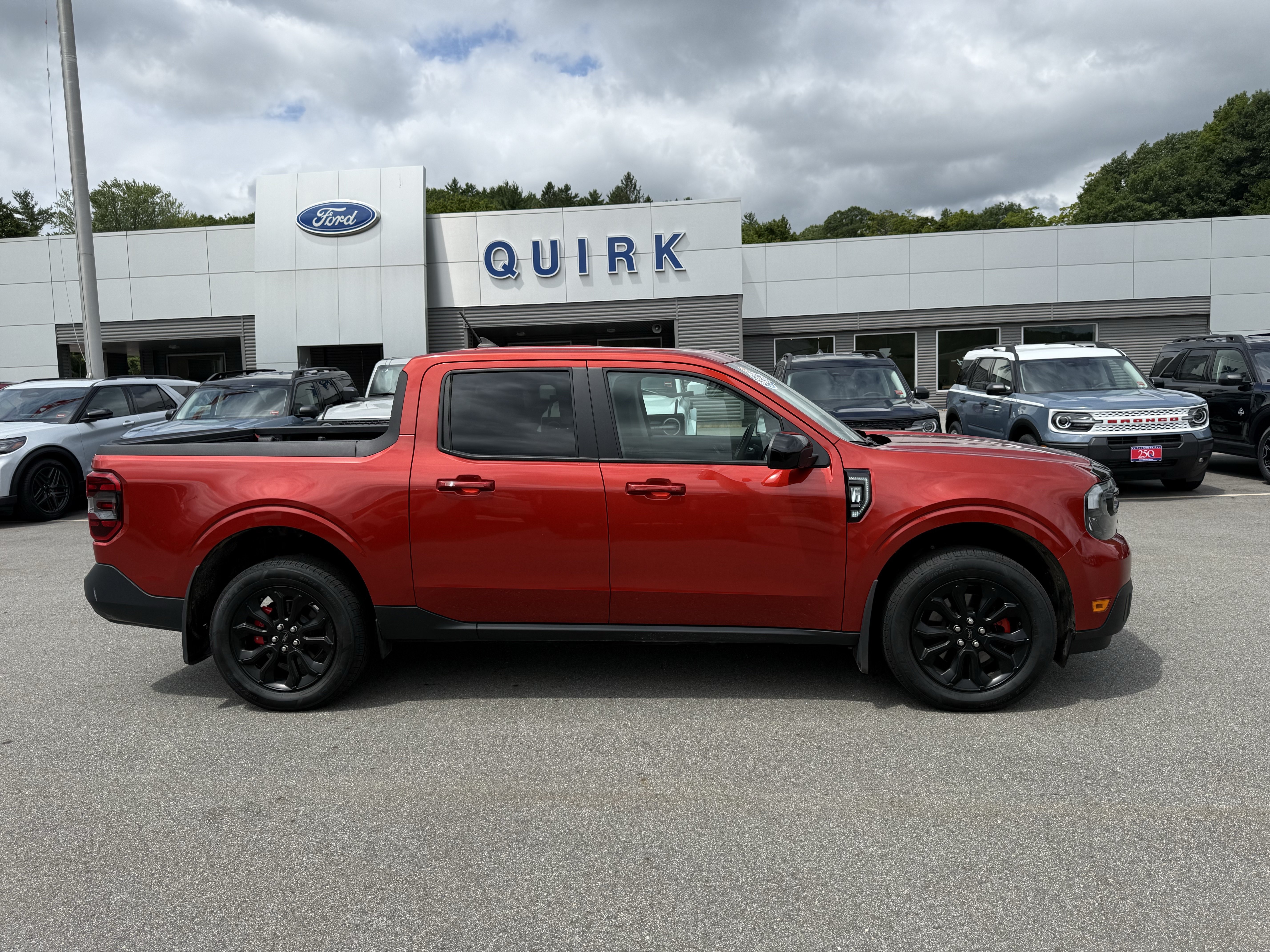 Used 2023 Hot Pepper Red Tc Ford LARIAT image 2