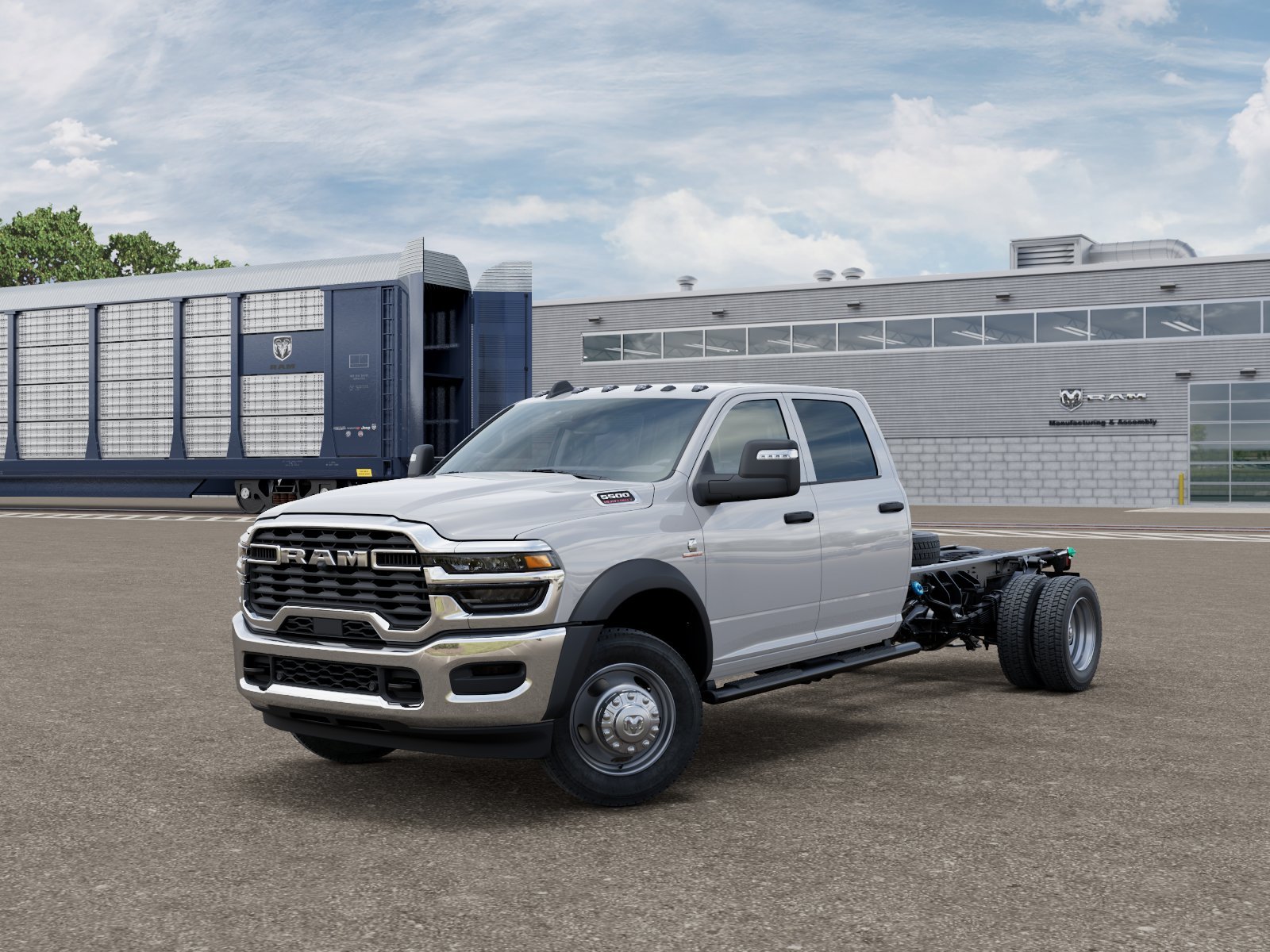 New 2026 Bright White Clear-Coat Exterior Paint RAM Tradesman image 3