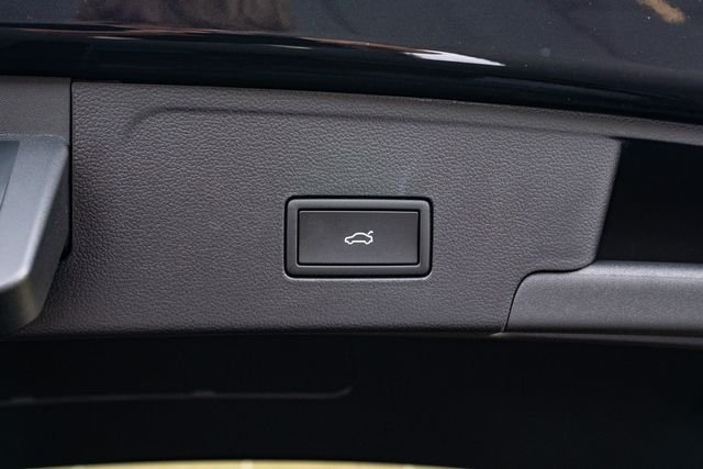 2026 Volkswagen Atlas Cross Sport SE w/Tech - Photo 40