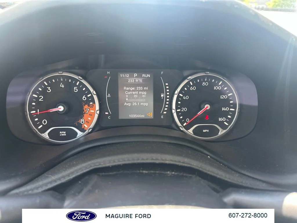 Used 2017 White Jeep Latitude image 18