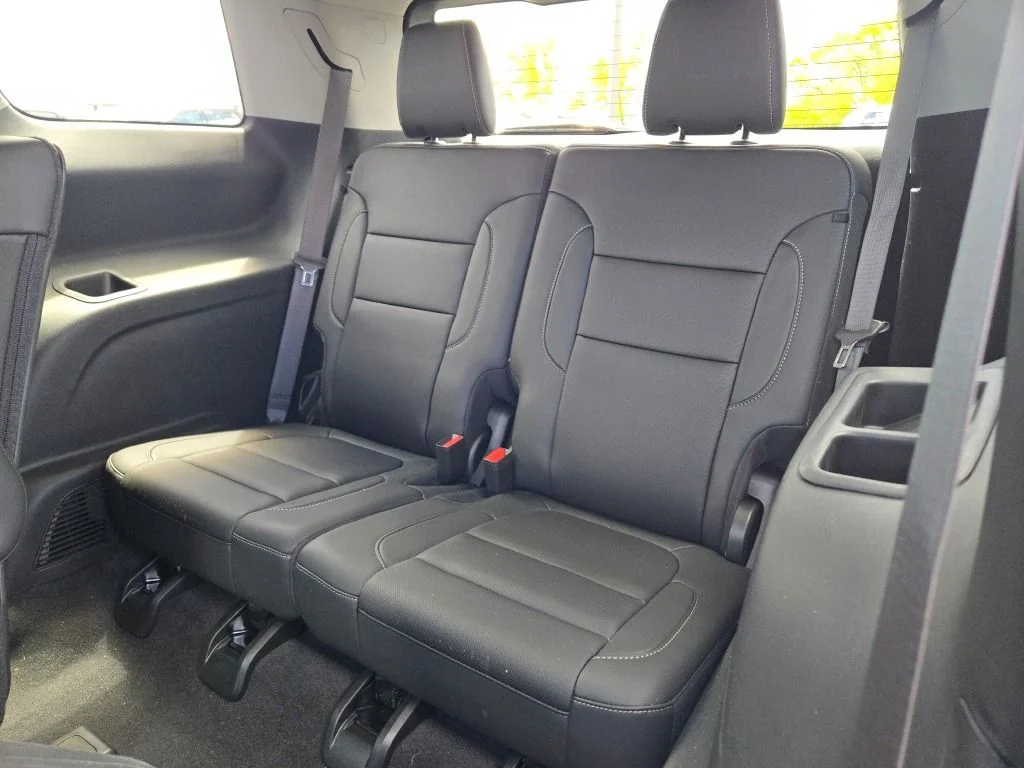 Used 2023 Blue GMC SLT image 20