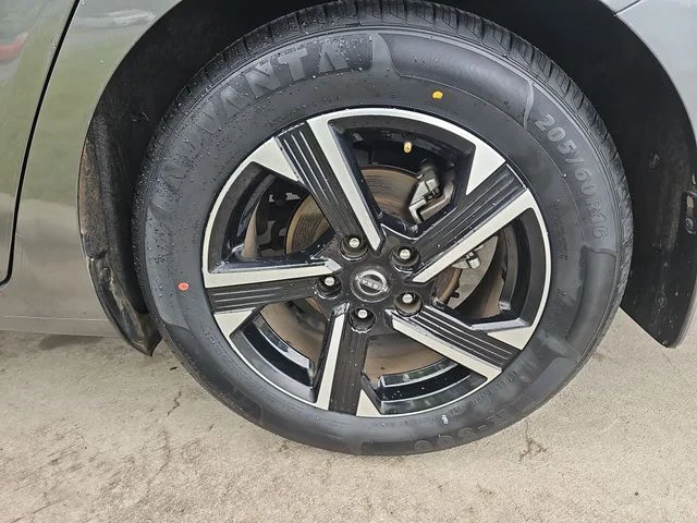 Used 2024 Gray Nissan SV image 30