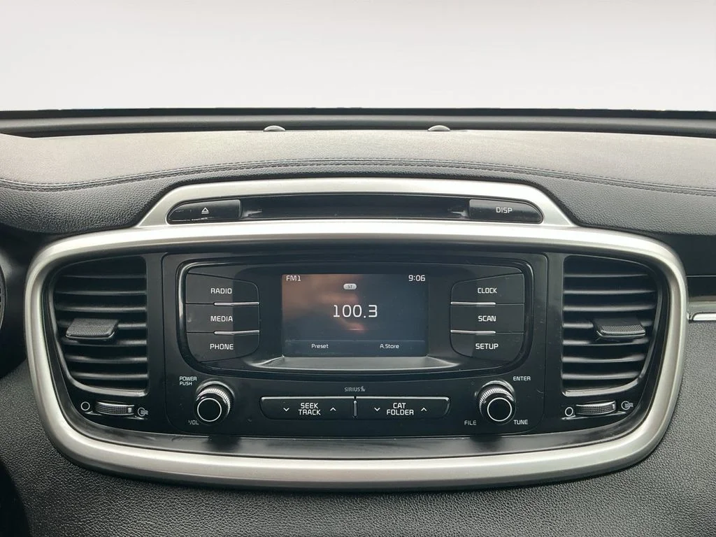 Used 2016 Black Kia LX image 14