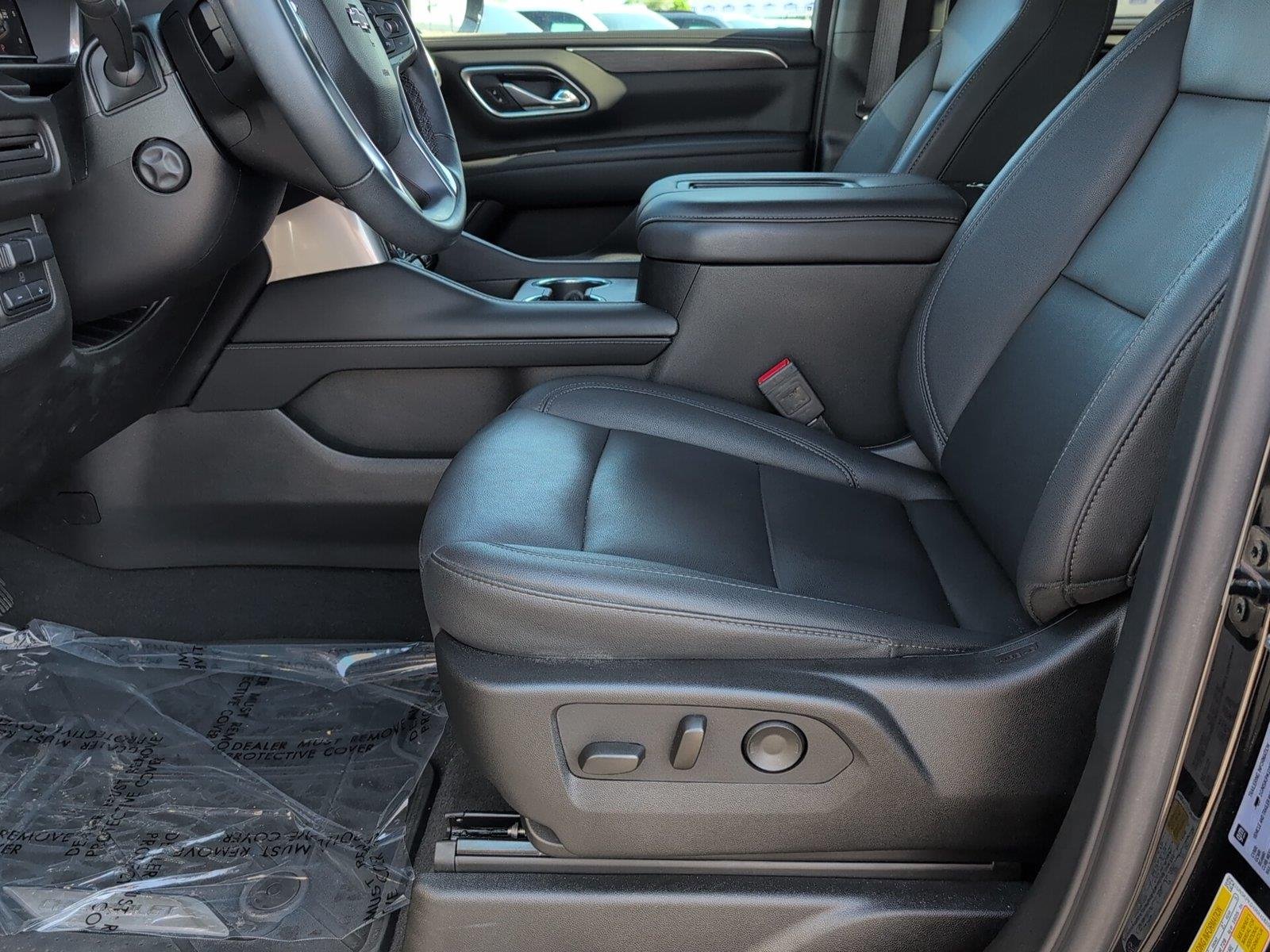 Used 2024 Black Chevrolet Z71 image 13
