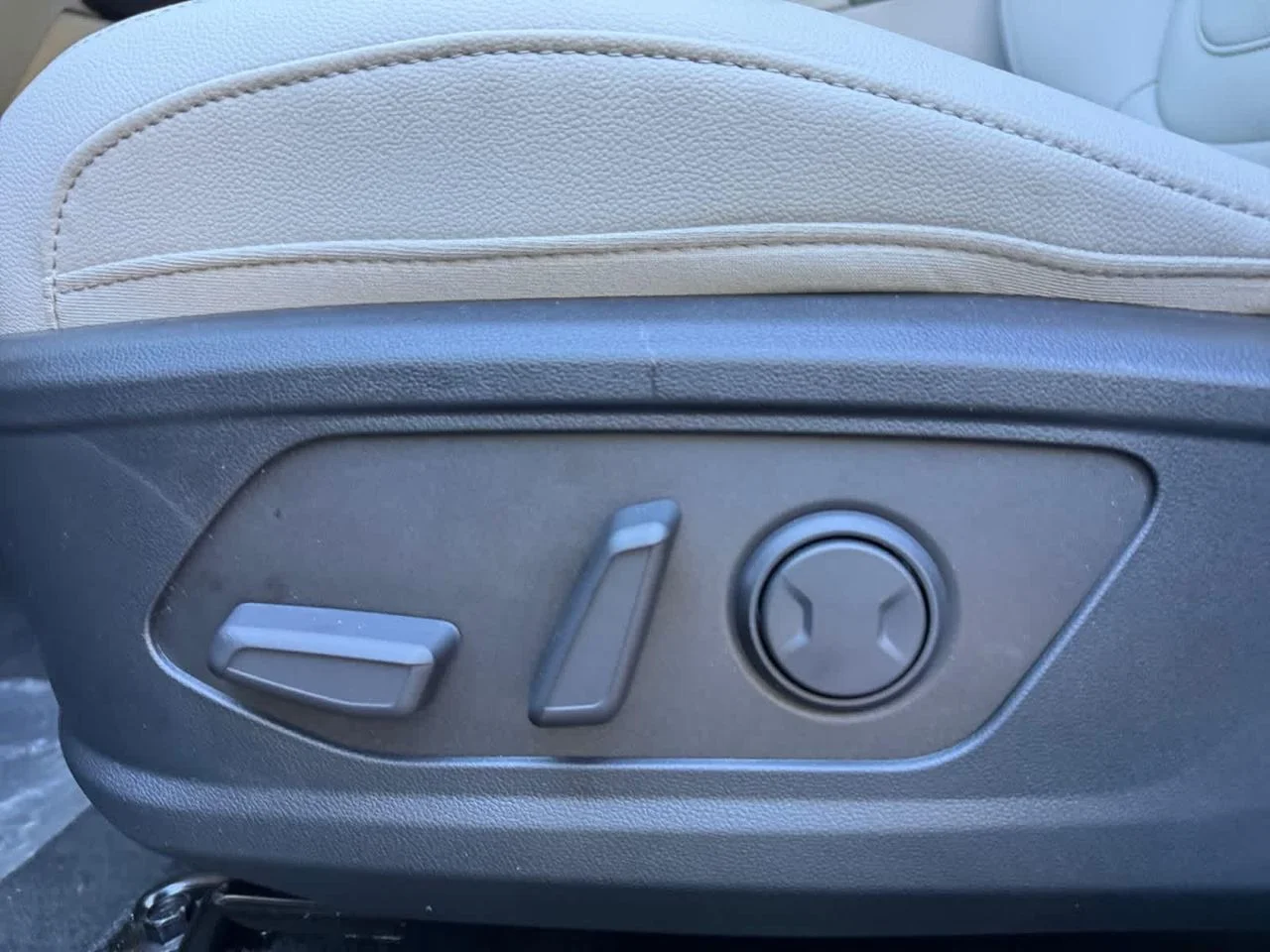 New 2026 Gray Hyundai SEL Plus AWD image 13