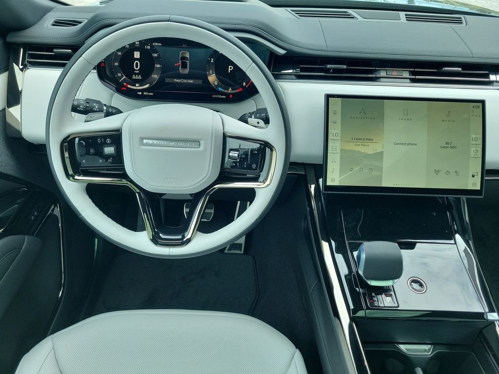 New 2026 Giola Green Land Rover Dynamic SE image 19